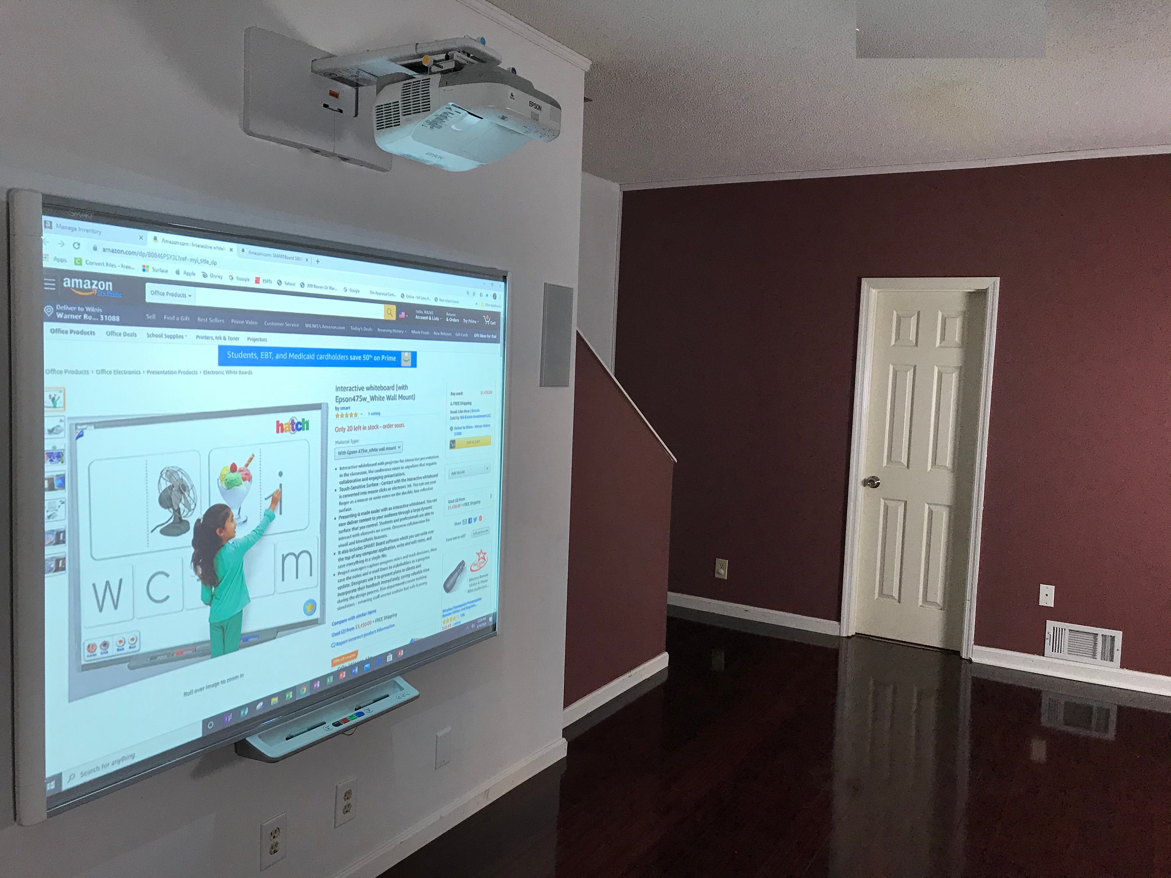 Interactive Smart Board SB685 and Short throw projector_
